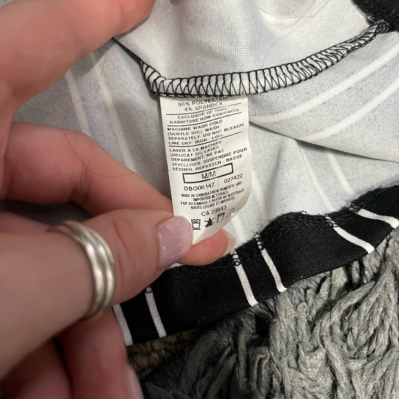 Eclipse | Medium Black & White Striped Skirt With Belt - Picture 3 of 7